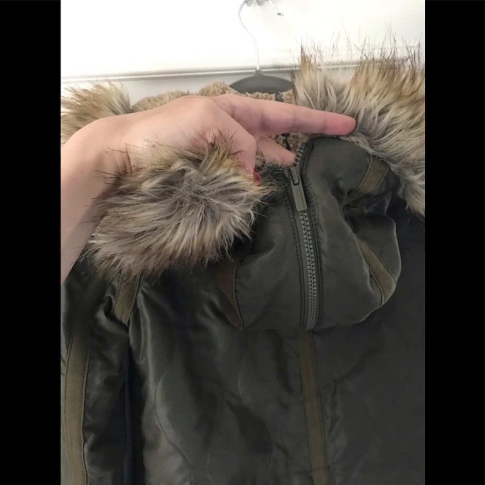 BCBGMaxAzria Olive Green Teddybear Army Jacket With Faux Fur Hood & Zipper - Picture 12 of 14